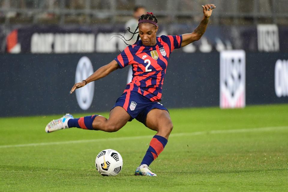 Crystal Dunn