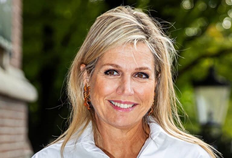 Máxima Zorreguieta se lució en Emmen con un look primaveral (Foto: Instagram @patrickvkatwijk)