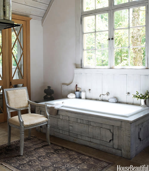 Barn-Inspired Bath