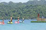 "The Beginning of the End" - Jeff Probst watches Dawn Meehan, Edward "Eddie" Fox, Reynold Toepfer and John Cochran compete in the Immunity Challenge during the twelfth episode of "Survivor: Caramoan - Fans vs. Favorites."