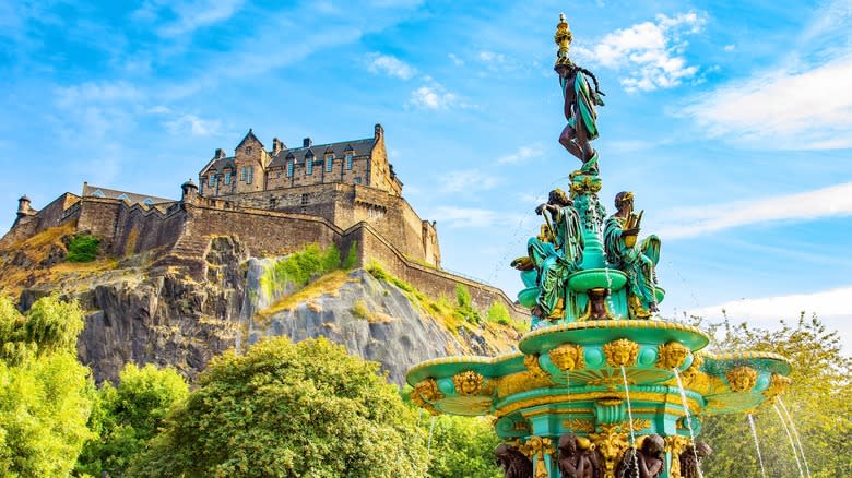 Edinburgh Castle and Ross Fountain