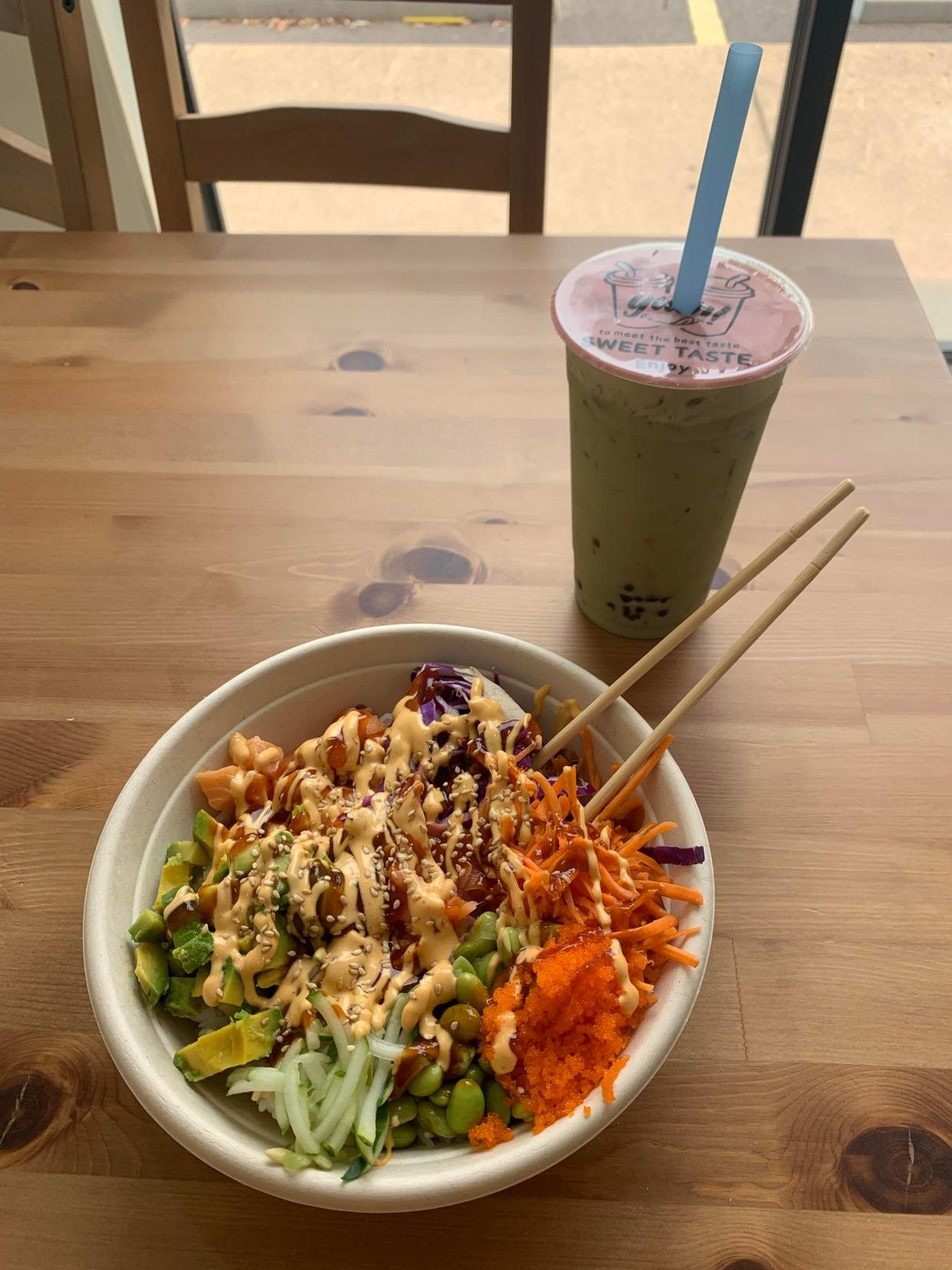 A poke and boba tea lunch at Poke & Roll in Cuyahoga Falls.