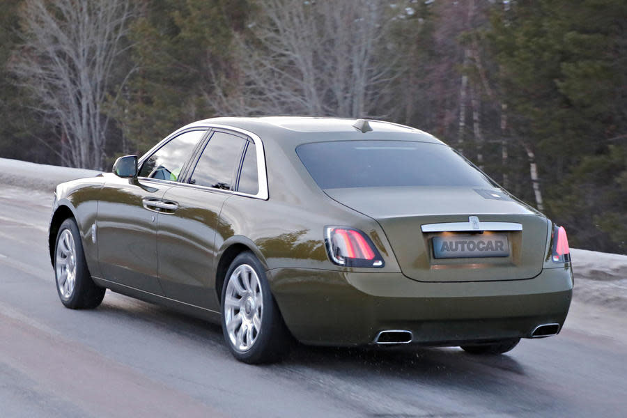 Rolls-Royce Ghost facelift accelerating