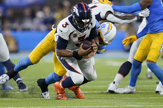 Broncos QB Wilson suffers hamstring injury in OT loss vs. Chargers