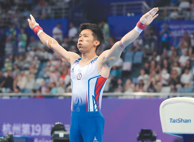 李智凱28日在杭州亞運體操男子鞍馬衛冕金牌。（鄭任南攝）