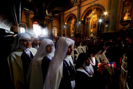 Nuns are pictured as Pope Francis leads a mid-morning prayer with contemplative nuns at the Sanctuary of the Senor de los Milagros in Lima, Peru, January 21, 2018. REUTERS/Alessandro Bianchi