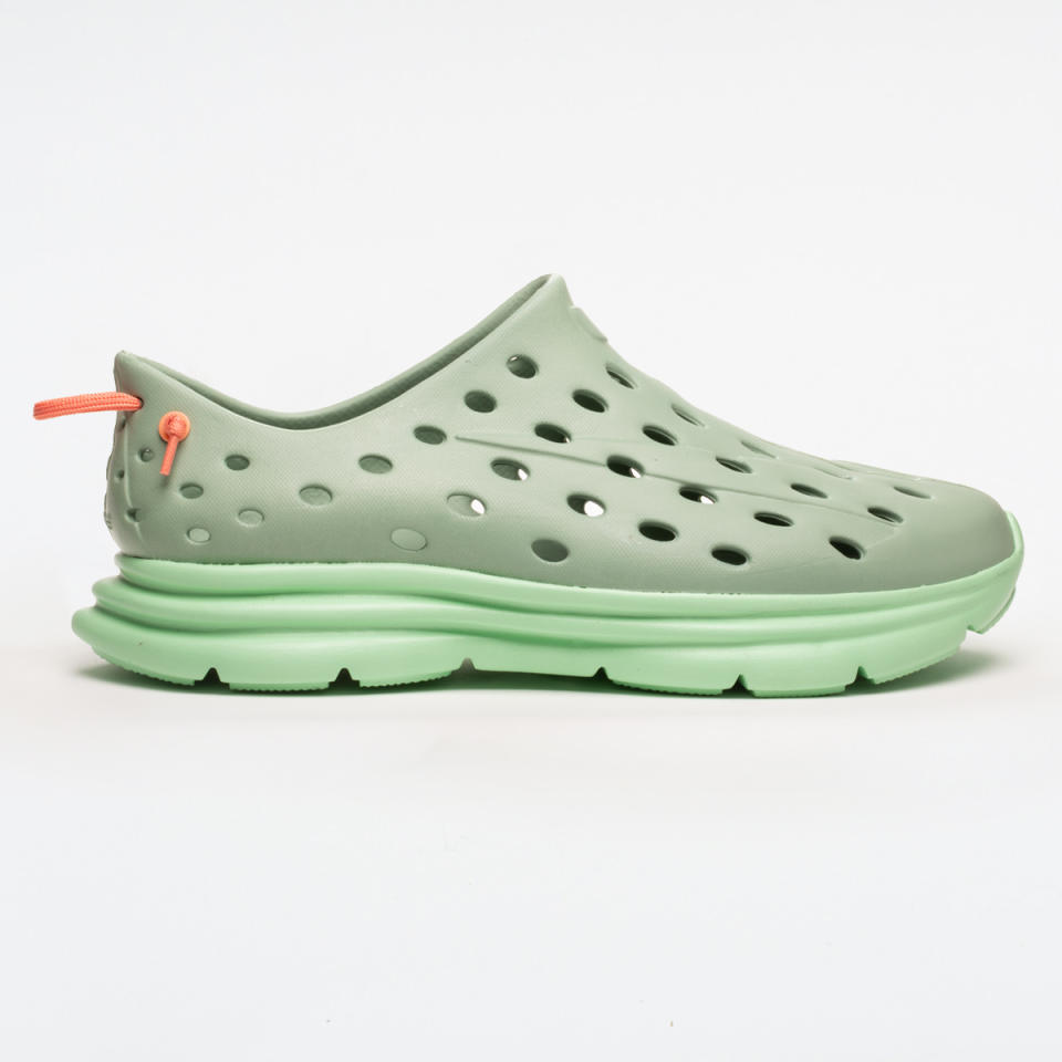 Kane Footwear Revive in Wasabi / Lime.