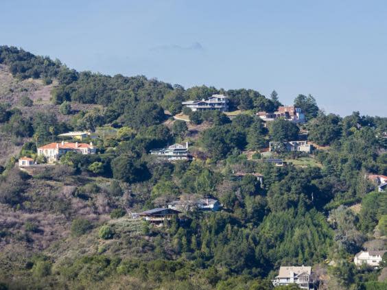 Luxury properties along the hills of Los Altos, the fifth-ranking town in Bloomberg's list of 100 wealthiest towns (Getty Images/iStockphoto)