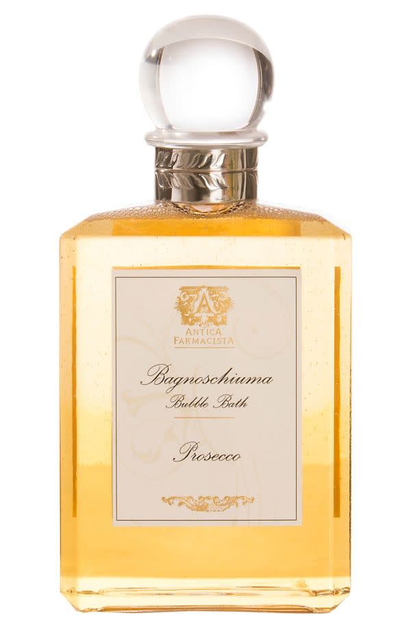 9) Prosecco Bubble Bath