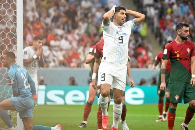 World Cup 2022: Bruno Fernandes' brace lifts Portugal over Uruguay and into  knockout round