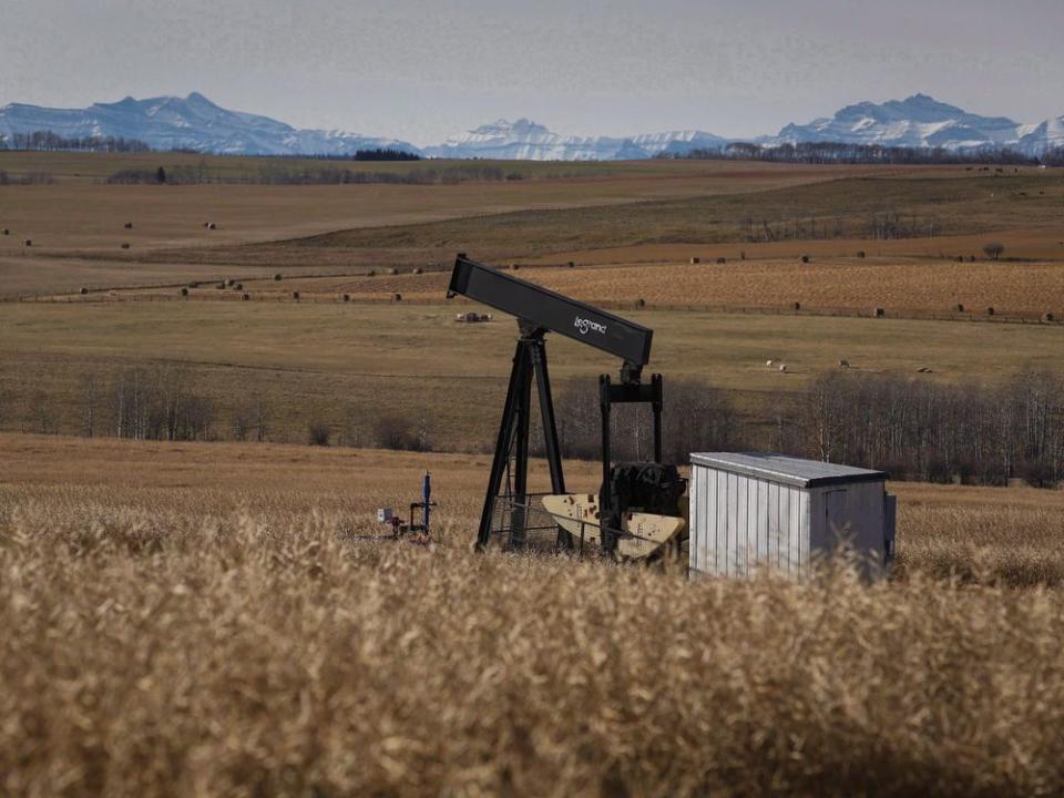  A decommissioned pumpjack is shown at a well head on an oil and gas installation near Cremona, Alta.