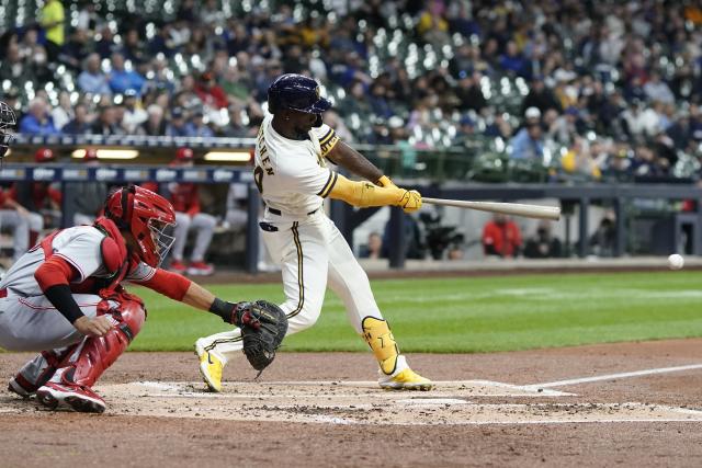 Rowdy Tellez drives in 8 runs as Brewers embarrass hapless Reds 18-4