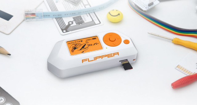 Flipper Zero turns hacking into a Tamagotchi-style game