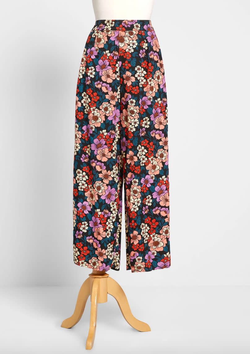 These pants come in Australian sizes 6 to 16, which equate to American sizes XXS to XL. <a href="https://fave.co/3hDy6pZ" target="_blank" rel="noopener noreferrer">Find them for $69 at ModCloth</a>.