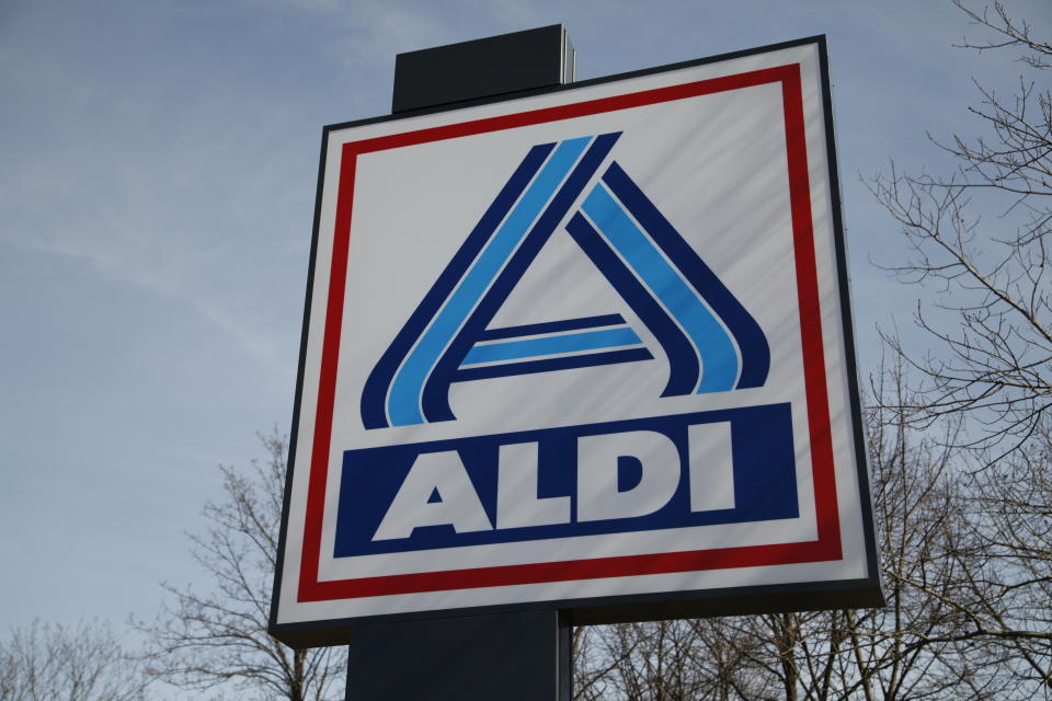 (Eingeschränkte Rechte für bestimmte redaktionelle Kunden in Deutschland. Limited rights for specific editorial clients in Germany.) aldi nord markenlogo (Photo by Bildquelle/ullstein bild via Getty Images)