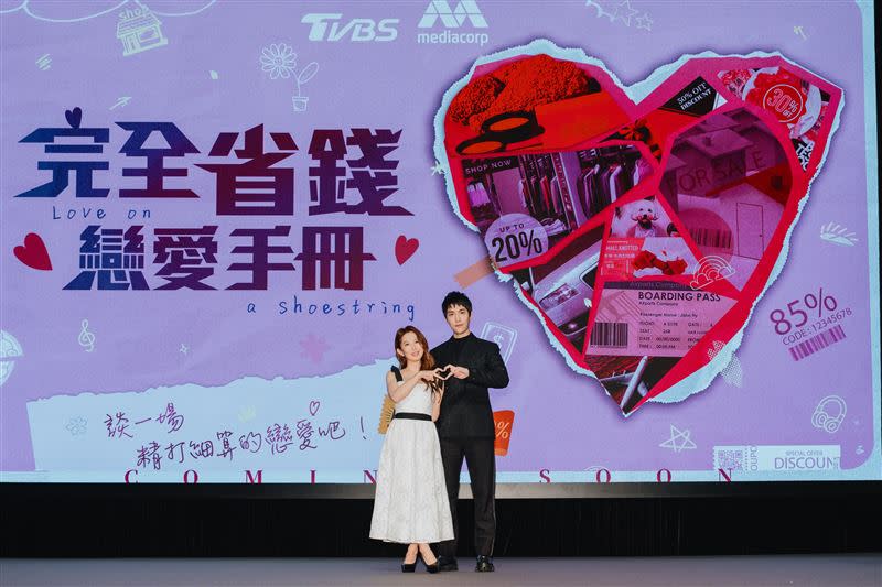 郭書瑤（左）和林子閎（右）出席於香港國際影視展舉辦「臺灣影視作品發布會」。（圖／文策院提供）