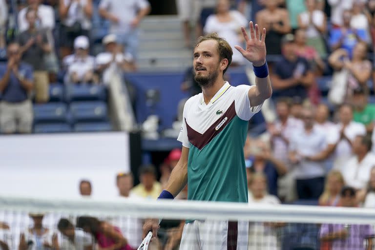 Daniil Medvedev tuvo una celebración poco efusiva en su victoria ante Andrey Rublev en los cuartos de final del US Open