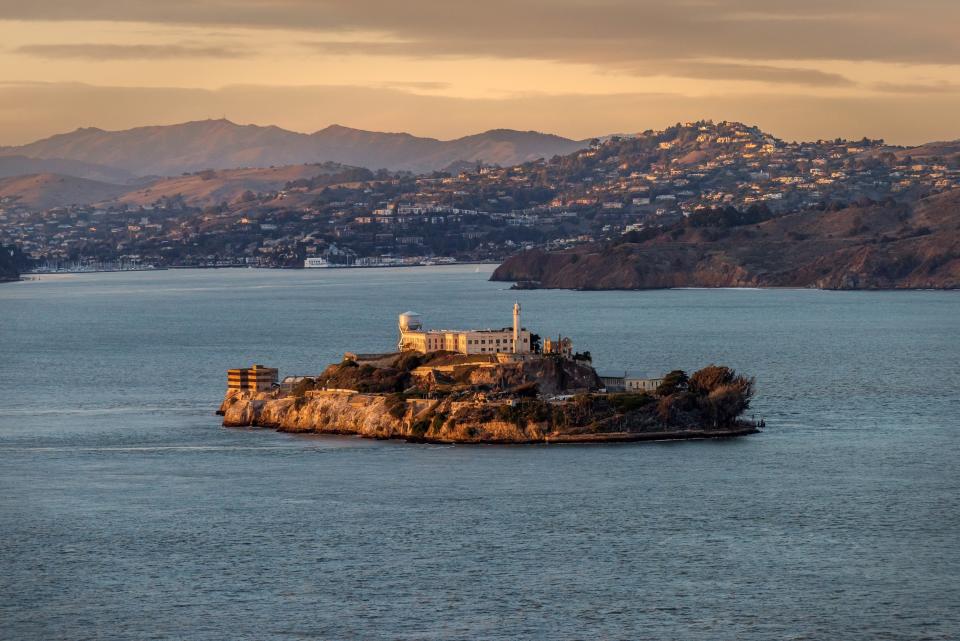 <h1 class="title">Alcatraz Prison</h1><cite class="credit">Photo: Getty Images</cite>