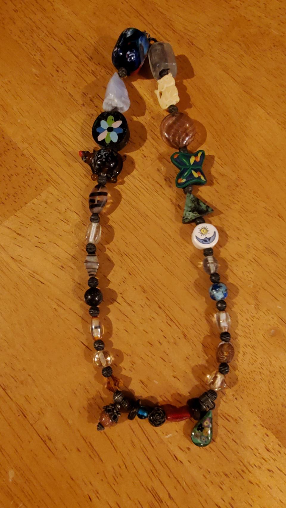Necklace with stones and beads for Melania Murphy's daughter