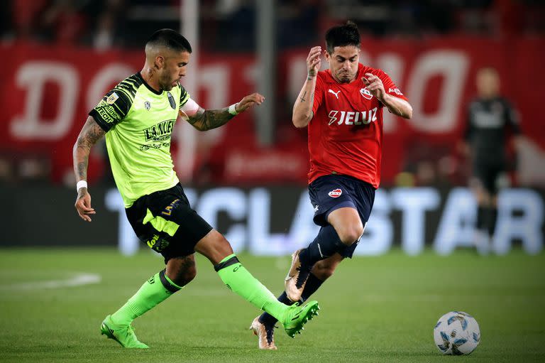 Independiente resolvió el partido en una ráfaga y se subió a la cima de la Zona A