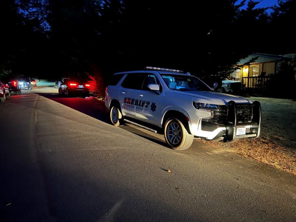 Pierce County deputies respond to a welfare check Thursday in Orting, Wash.  (Pierce County Sheriff's Department)