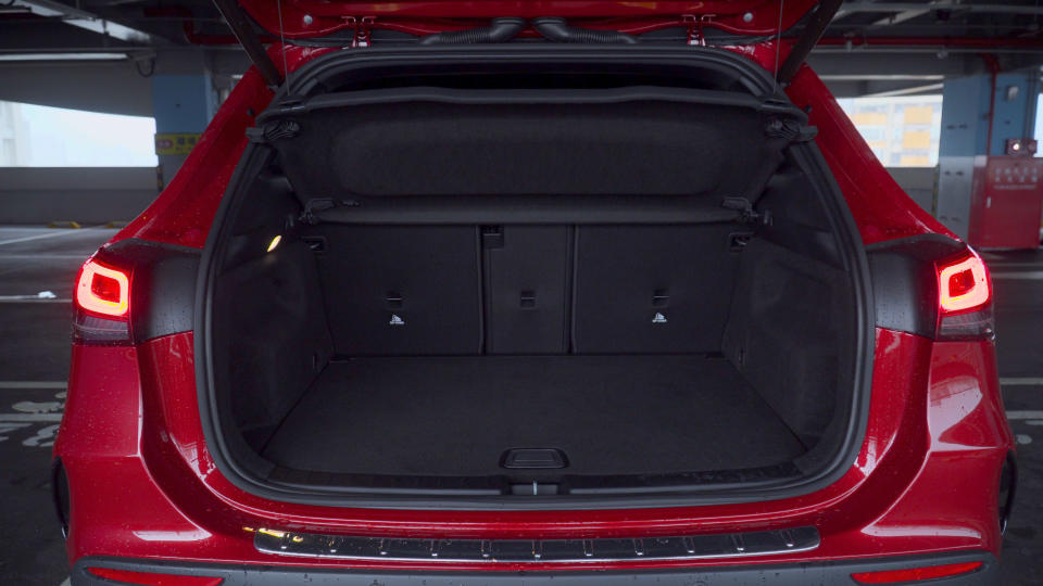 Mercedes-AMG GLA 45 S-GLA 45 S-GLA luggage