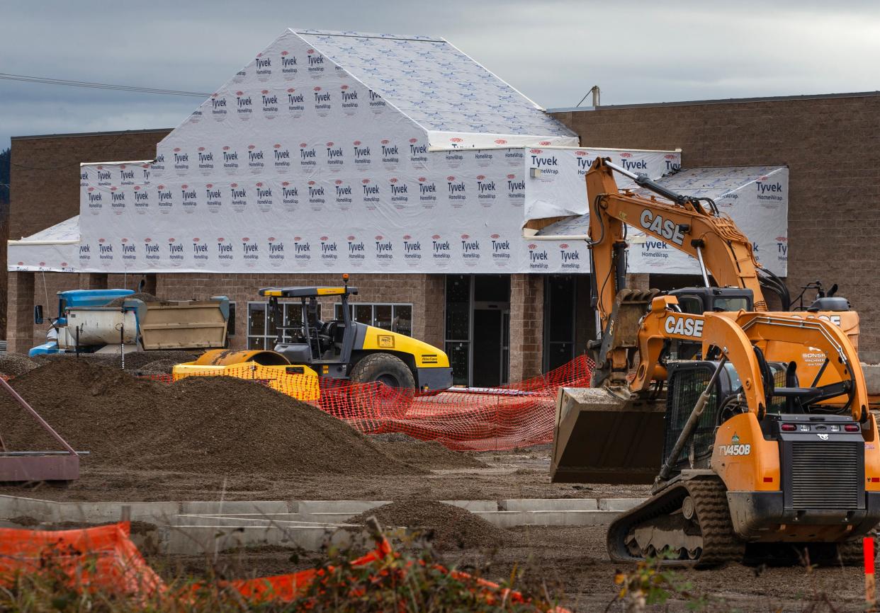 Wilco Farm Store being constructed on W. 11th in west Eugene.