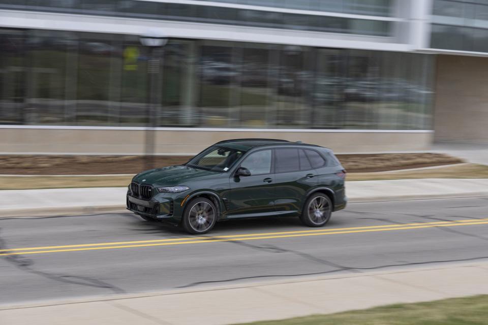 2024 bmw x5 m60i