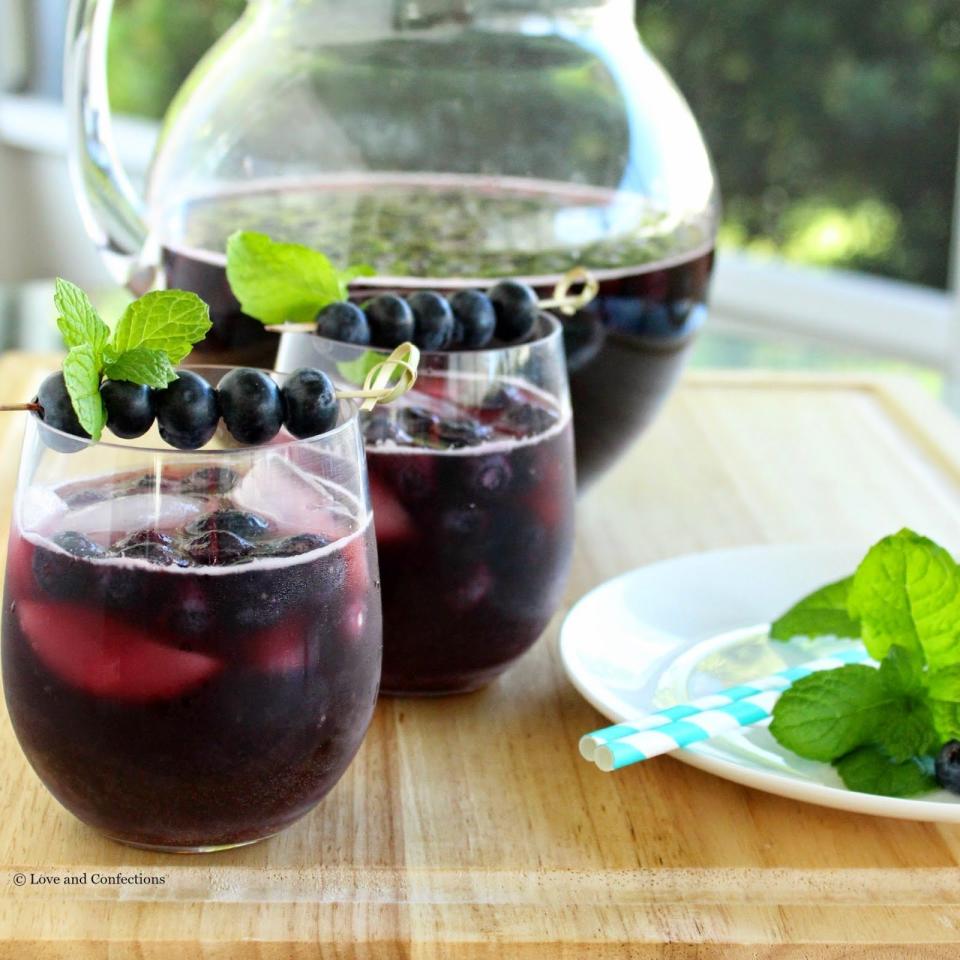 <strong>Get the <a href="http://www.loveandconfections.com/2015/05/blueberry-sangria-brunchweek.html" target="_blank">Blueberry Sangria recipe </a>from Love And Confections</strong>