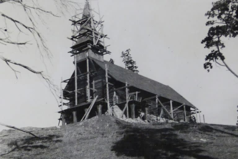 Patrimonio Bustillo, construcción de la Catedral y Capilla Llao Llao