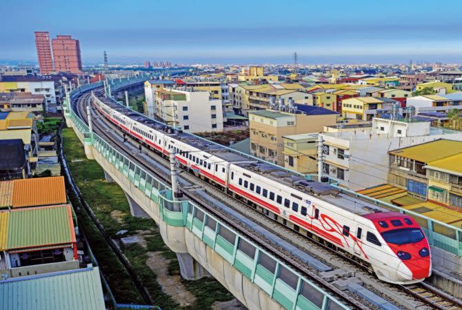 彰化市鐵路高架化工程，６月獲行政院核定進入綜合規劃階段。(圖/彰化縣政府提供)