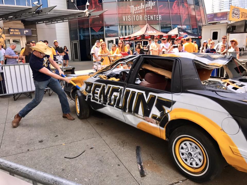 <p>Nashville’s pregame tradition foreshadowed the rout that soon followed. (@reporterchris/Twitter) </p>