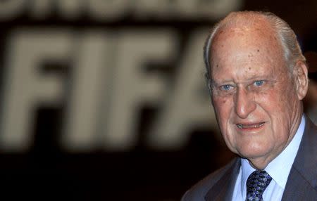 Joao Havelange, the President of FIFA, the world governing body of soccer, speaks at the organisation's 51st congress in Paris June 7, 1998. REUTERS/Ian Waldie/File photo