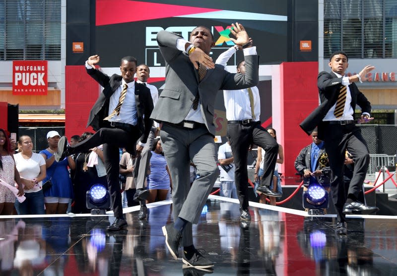 LOS ANGELES, CA - JUNE 22: Alpha Phi Alpha members perform onstage at day one of BETX Live!, presented by Denny’s, during the 2017 BET Experience on June 22, 2017 in Los Angeles, California. - Photo: Bennett Raglin (Getty Images)