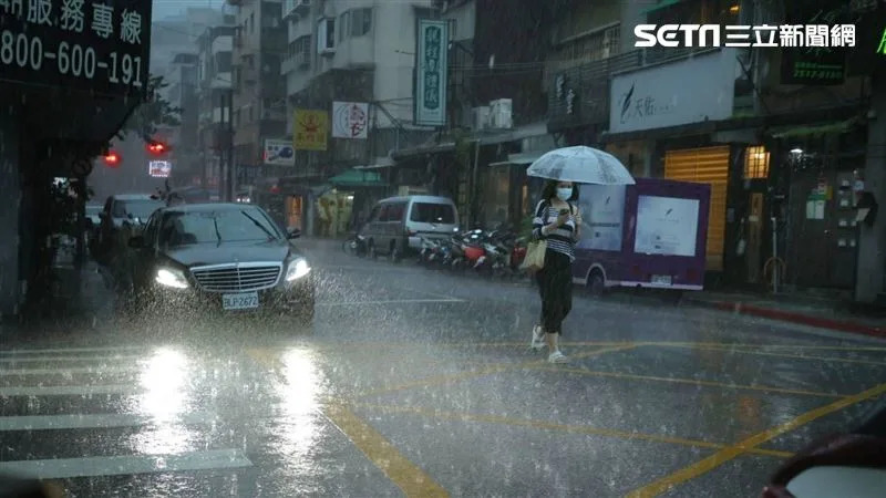 &#x0071b1;&#x005e36;&#x006c23;&#x0065cb;&#x00751f;&#x006210;&#x00ff0c;&#x005c08;&#x005bb6;&#x005206;&#x006790;&#x00300c;1&#x0052d5;&#x005411;&#x00300d;&#x0066f4;&#x006709;&#x005229;&#x005178;&#x00578b;&#x007684;&#x006885;&#x0096e8;&#x0092d2;&#x009762;&#x005f62;&#x006210;&#x003002;&#x00ff08;&#x00793a;&#x00610f;&#x005716;&#x00ff0f;&#x008a18;&#x008005;&#x0090b1;&#x0069ae;&#x005409;&#x00651d;&#x00ff09;