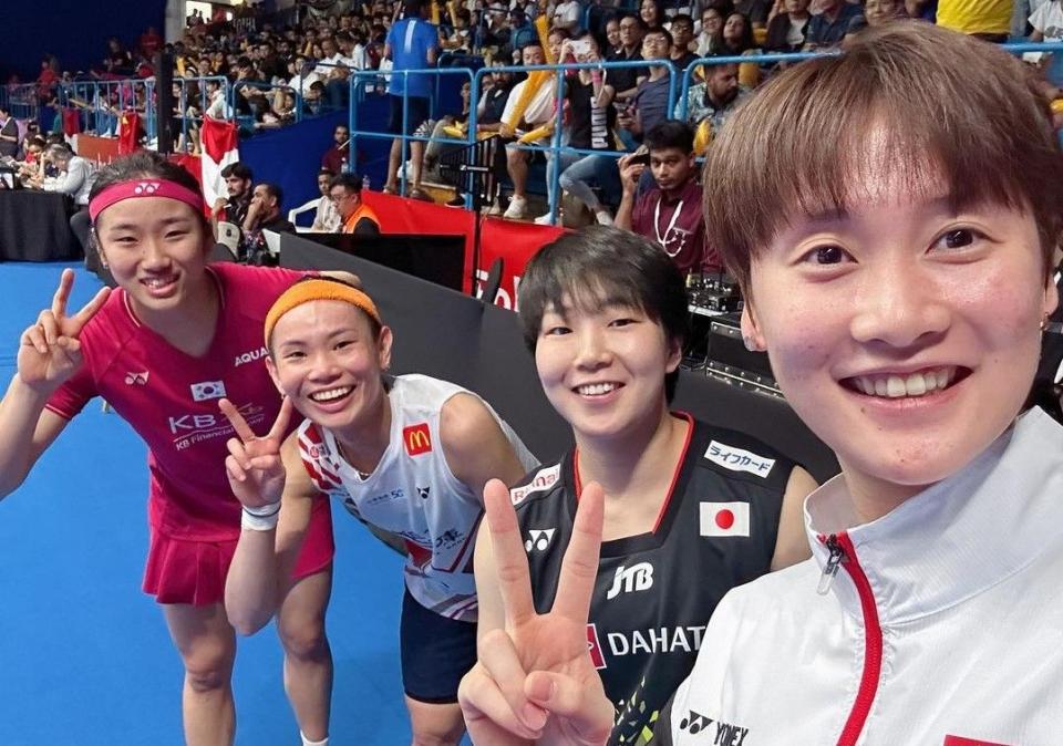 5月亞錦賽時「女單BIG4」留下經典自拍照，左起為羽球選手安洗瑩、戴資穎、山口茜、陳雨菲。（翻攝自陳雨菲IG）