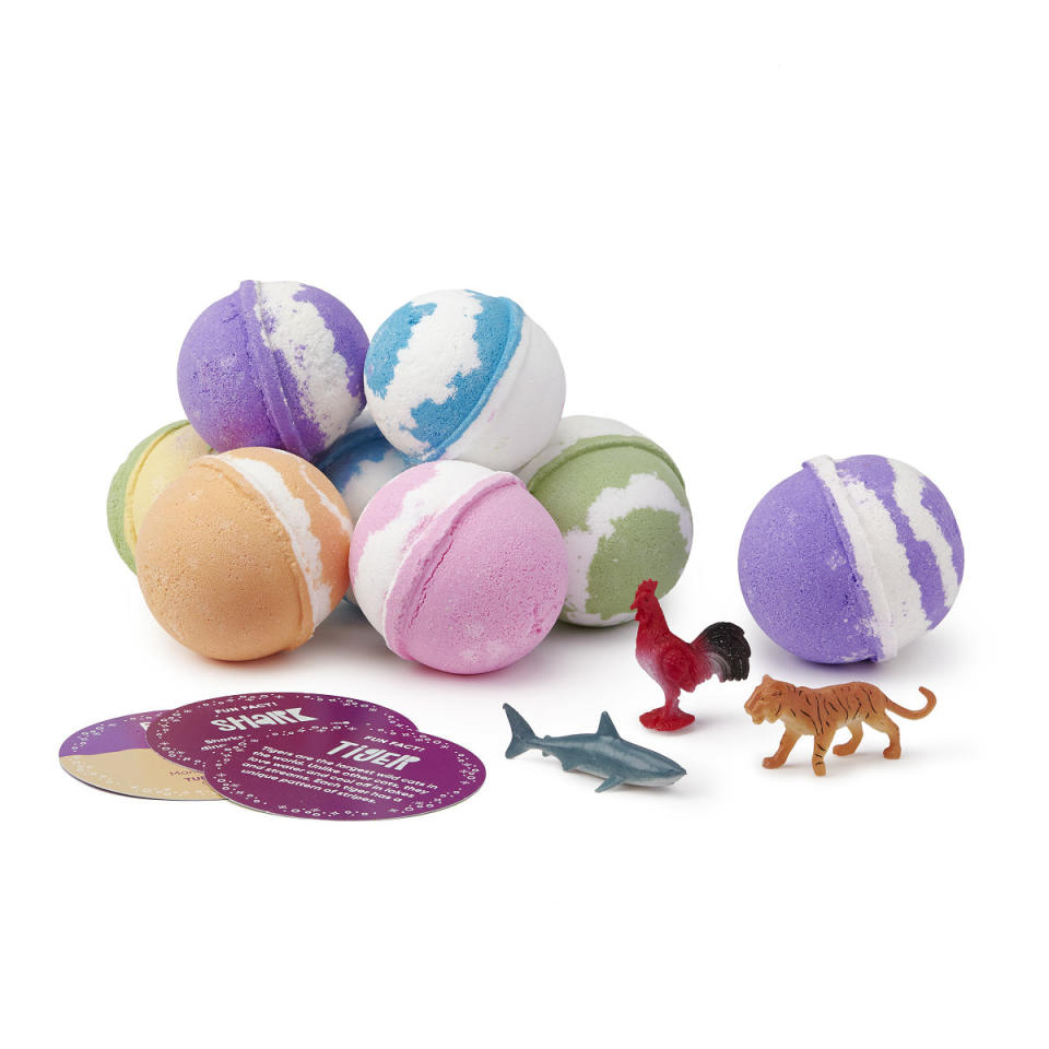 <p><a href="https://go.redirectingat.com?id=74968X1596630&url=https%3A%2F%2Fwww.uncommongoods.com%2Fproduct%2Feducational-surprise-bath-fizzies-set-of-5&sref=https%3A%2F%2Fwww.womansday.com%2Flife%2Fg29458579%2Fgifts-for-girls%2F" rel="nofollow noopener" target="_blank" data-ylk="slk:Shop Now;elm:context_link;itc:0;sec:content-canvas" class="link ">Shop Now</a></p><p>Educational Bath Bombs </p><p>uncommongoods.com</p><p>$35.00</p><span class="copyright">Uncommon Goods</span>