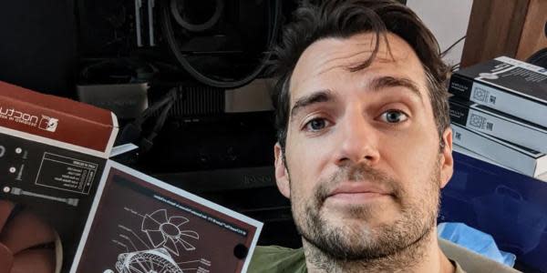 Henry Cavill revela cuál es su videojuego favorito y cuántas horas al día juega