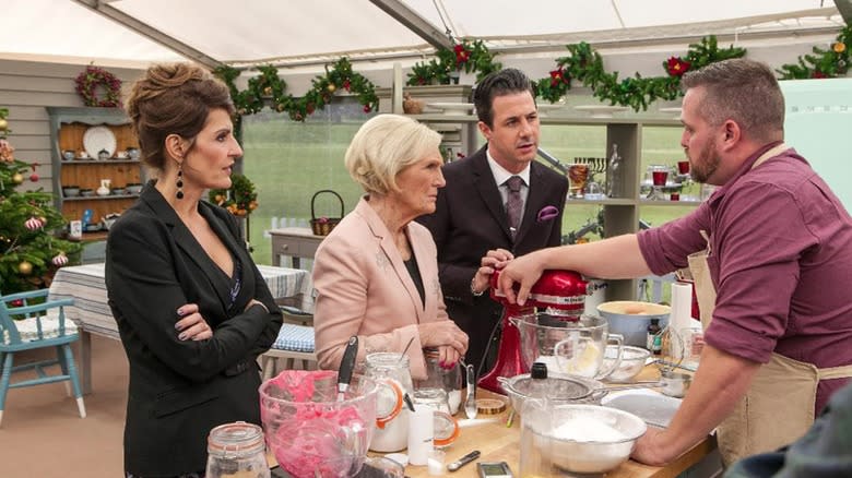 Mary Berry and hosts on The Great American Baking Show