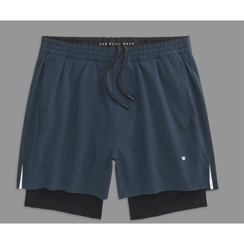 <p><a href="https://go.redirectingat.com?id=74968X1596630&url=https%3A%2F%2Fmackweldon.com%2Fproducts%2Fstratus-5-compression-lined-short-true-navy%3Fvariant%3D39868459417713%26gad_source%3D1%26gclid%3DCj0KCQjwlZixBhCoARIsAIC745ALds7Xsx7PrI1E76KEIgbpHuS5X5YMf1suFTSPFIIoAZFAveD2VmUaAgJbEALw_wcB&sref=https%3A%2F%2Fwww.esquire.com%2Fstyle%2Fmens-fashion%2Fg60567810%2Fbest-compression-shorts-for-men%2F" rel="nofollow noopener" target="_blank" data-ylk="slk:Shop Now;elm:context_link;itc:0;sec:content-canvas" class="link ">Shop Now</a></p><p>Stratus Compression Lined Shorts</p><p>mackweldon.com</p><p>$67.99</p>