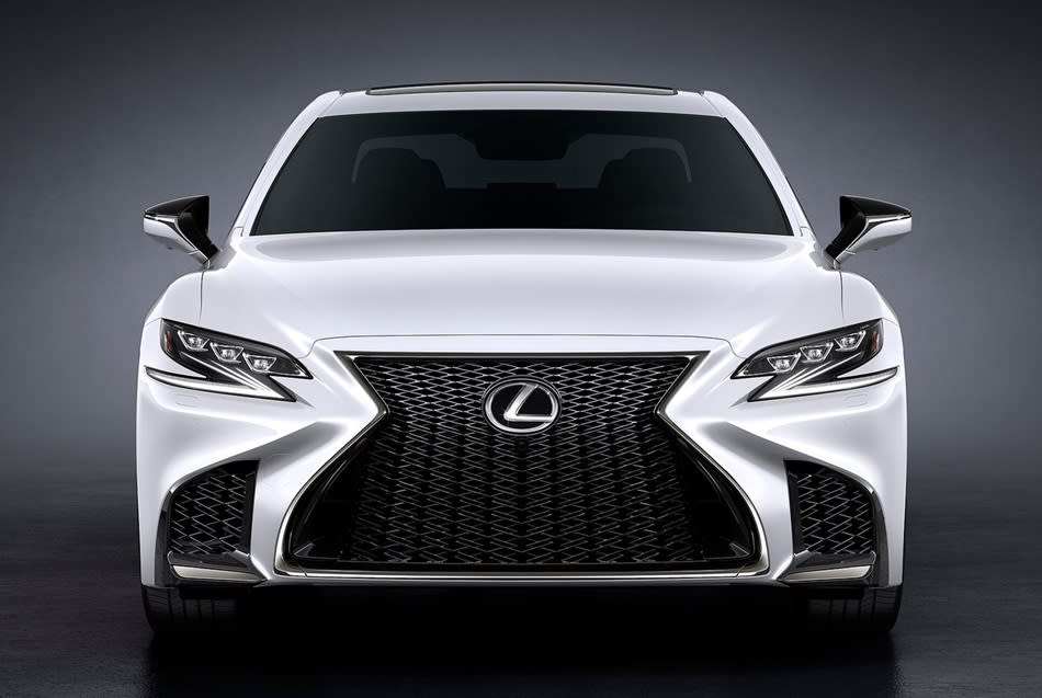 Lexus LS 500 F Sport「紐約車展」初亮相，富士賽道精神加持，性能旗艦氣勢不容忽視！