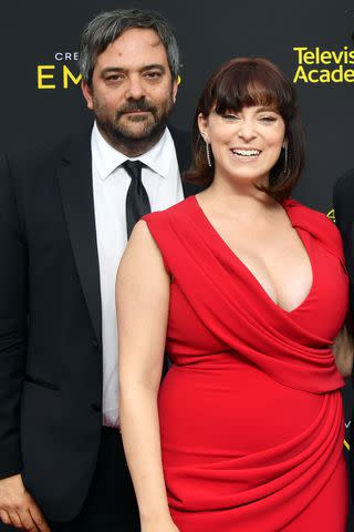 <p>Amy Sussman/Getty</p> Adam Schlesinger and Rachel Bloom in 2019