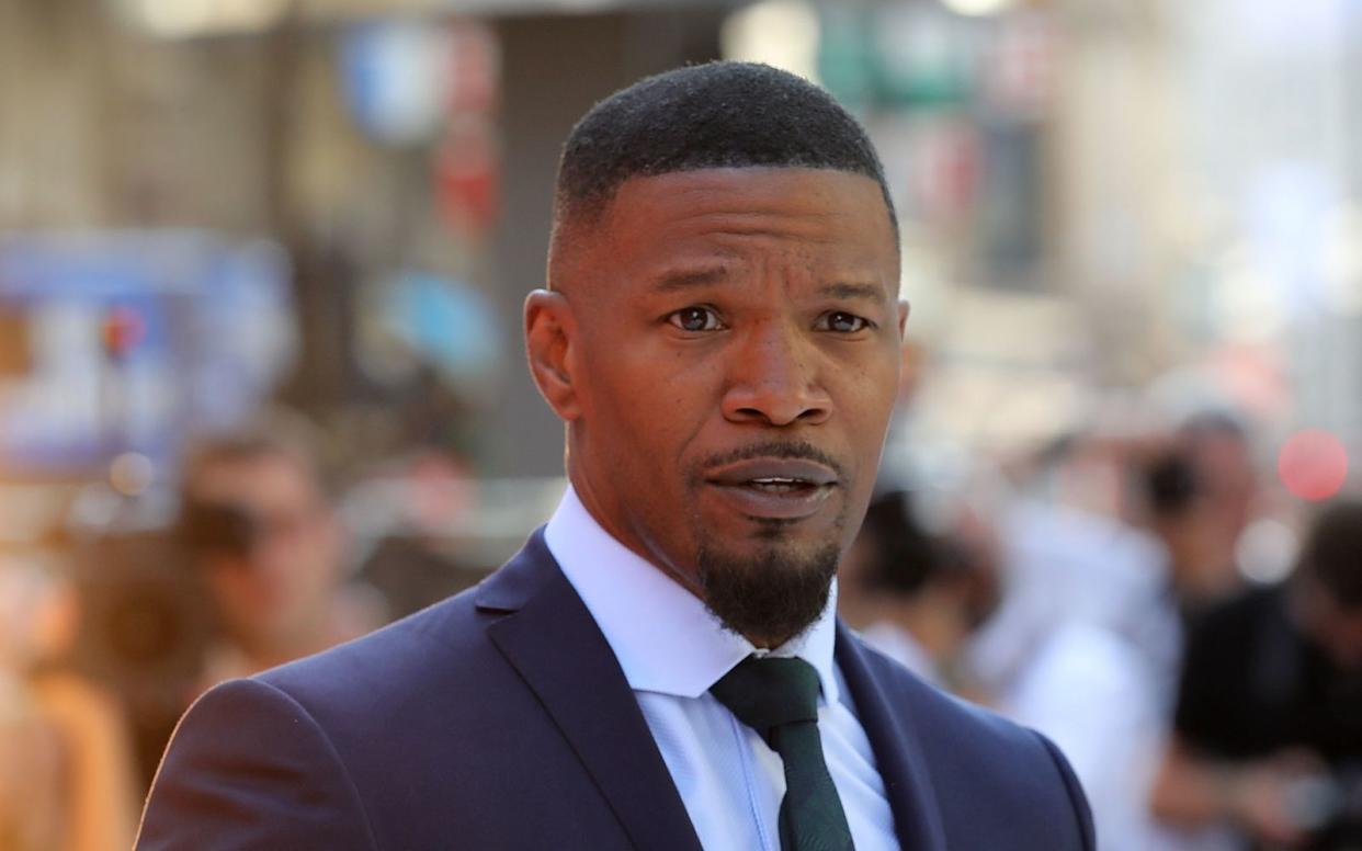 Vor knapp drei Wochen musste er wegen "medizinischer Komplikationen" ins Krankenhaus. Jetzt meldet sich Jamie Foxx (55) erstmals auf Instagram zu seinem aktuellen Gesundheitszustand zu Wort. (Bild: Tim P. Whitby/Getty Images for Sony Pictures)