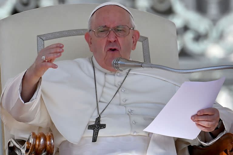 El Papa Francisco pronuncia su discurso durante la audiencia general semanal en el Aula Pablo VI del Vaticano el 6 de septiembre de 2023