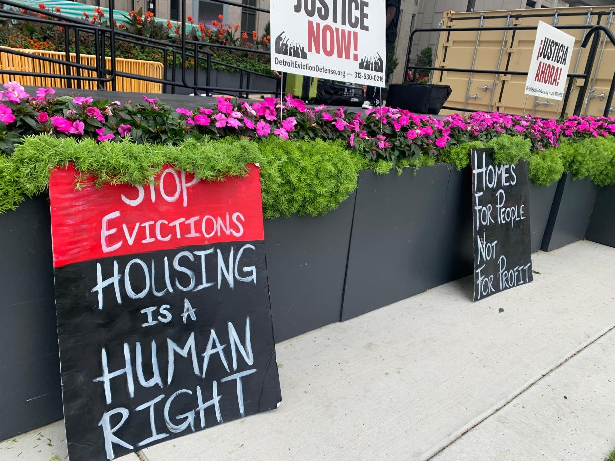 Tenants and housing advocates gathered Sunday at the Spirit of Detroit plaza to discuss the need to start a citywide tenants association to push for affordable and safe housing in Detroit.