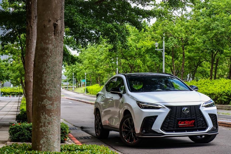 2022-lexus-nx350-f-sport-awd