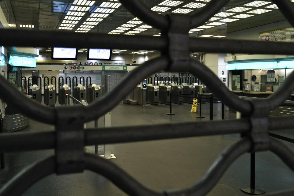 Alors qu’une nouvelle journée de grève est prévue ce mardi 31 janvier contre la réforme des retraites, la situation sera une nouvelle fois compliquée dans les transports à Paris et en Île-de-France (photo d’illustration prise le 19 janvier, à l’occasion de la première journée de mobilisation).