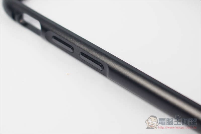 Elpaka iPhone 8/8 Plus 磁吸與玻璃金屬保護殼開箱推薦 相容 7/7Plus、iPhone X 即將登場