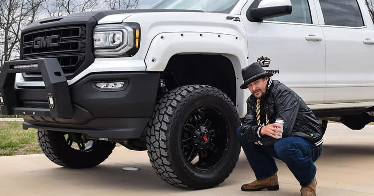 10 Celebrities Who Drive Pickup Trucks