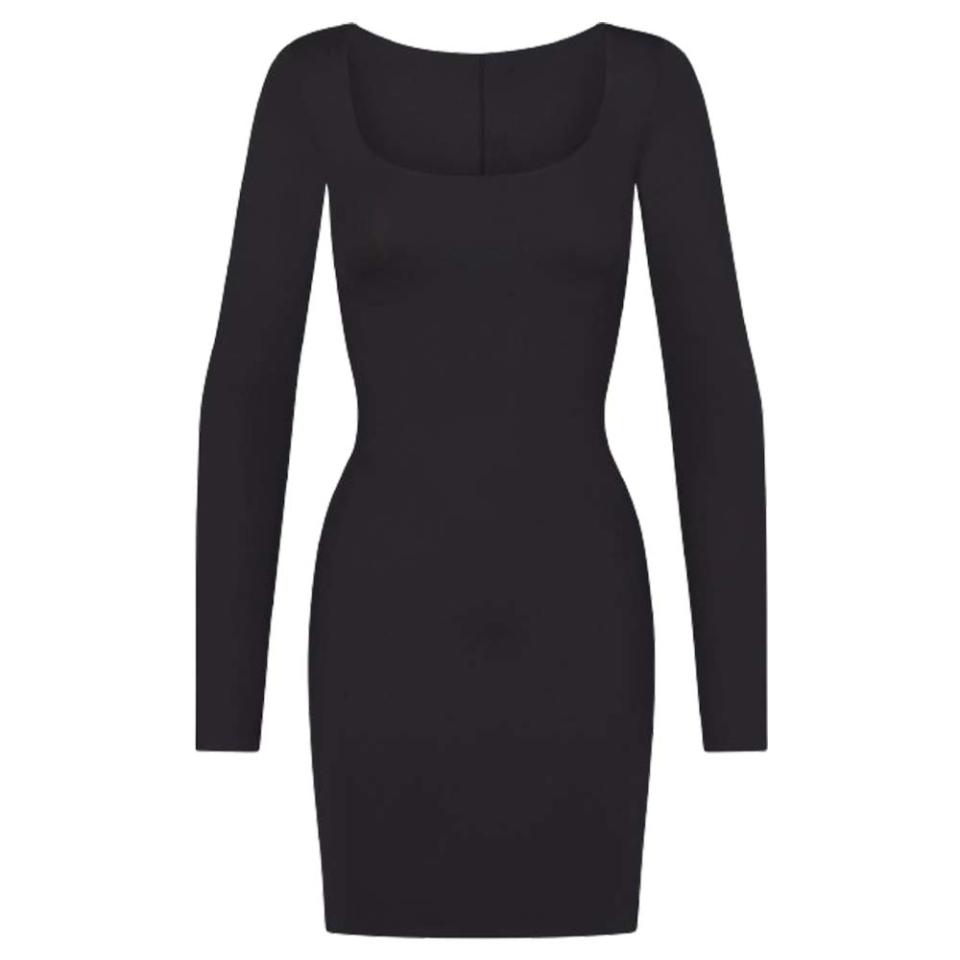 This Skims Dress Is a One-and-Done Style Must-Have That's 38% Off